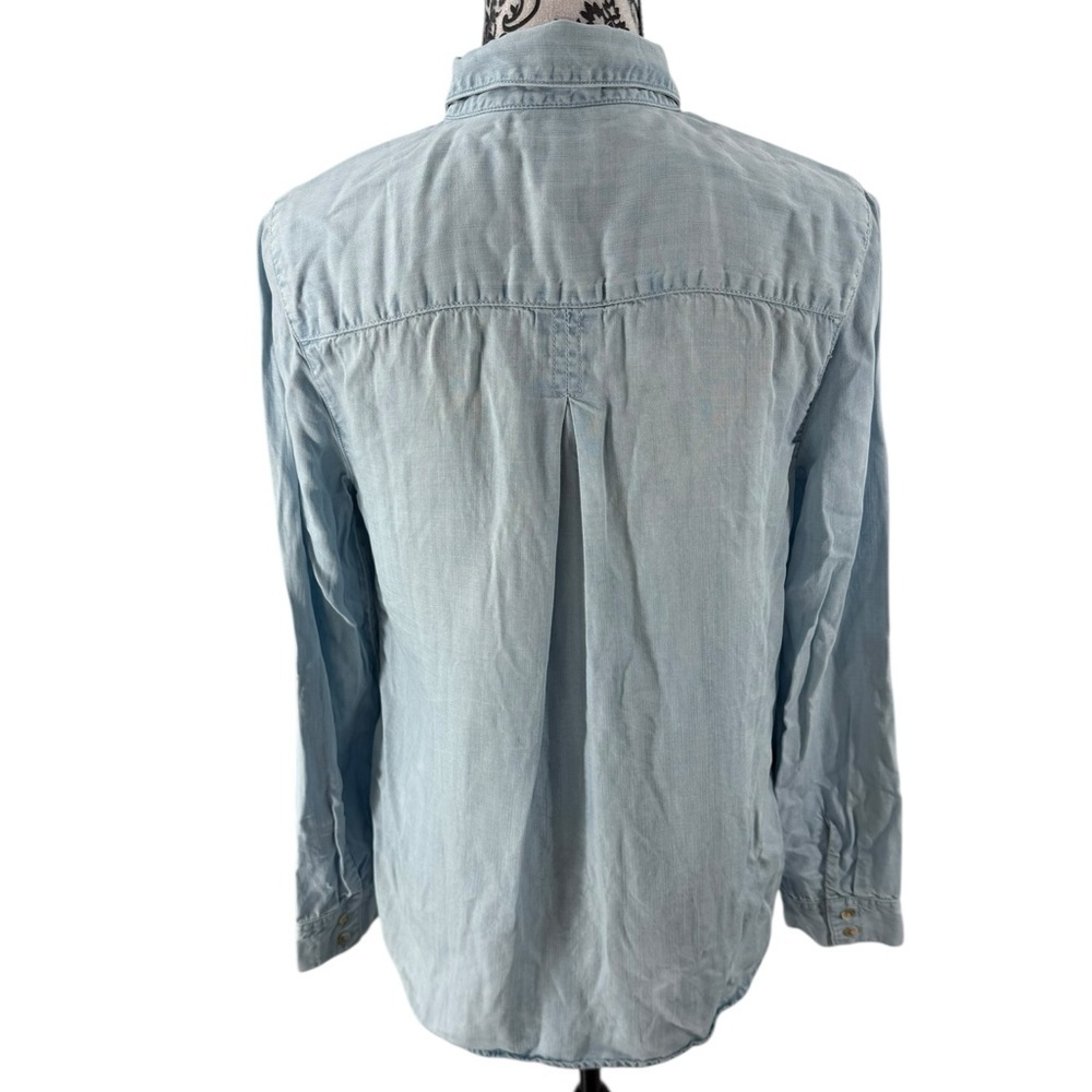 Chico’s 100% Tencel Lyocell Chambray Button Down Shirt Light Blue Soft Denim Top - Picture 5 of 11